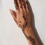 Eid Mehndi Designing 2026 – Simple, Arabic, Front & Back Look
