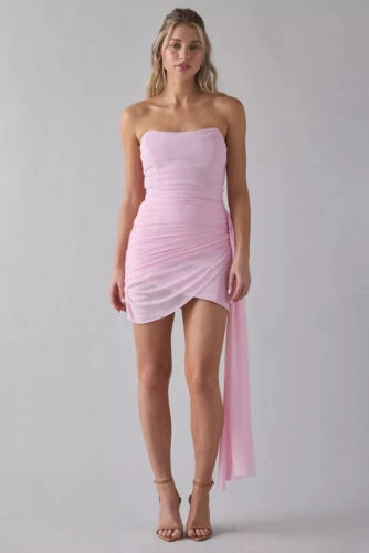 USA Teenage Wearing Cutest Graduation Skirts for 2026